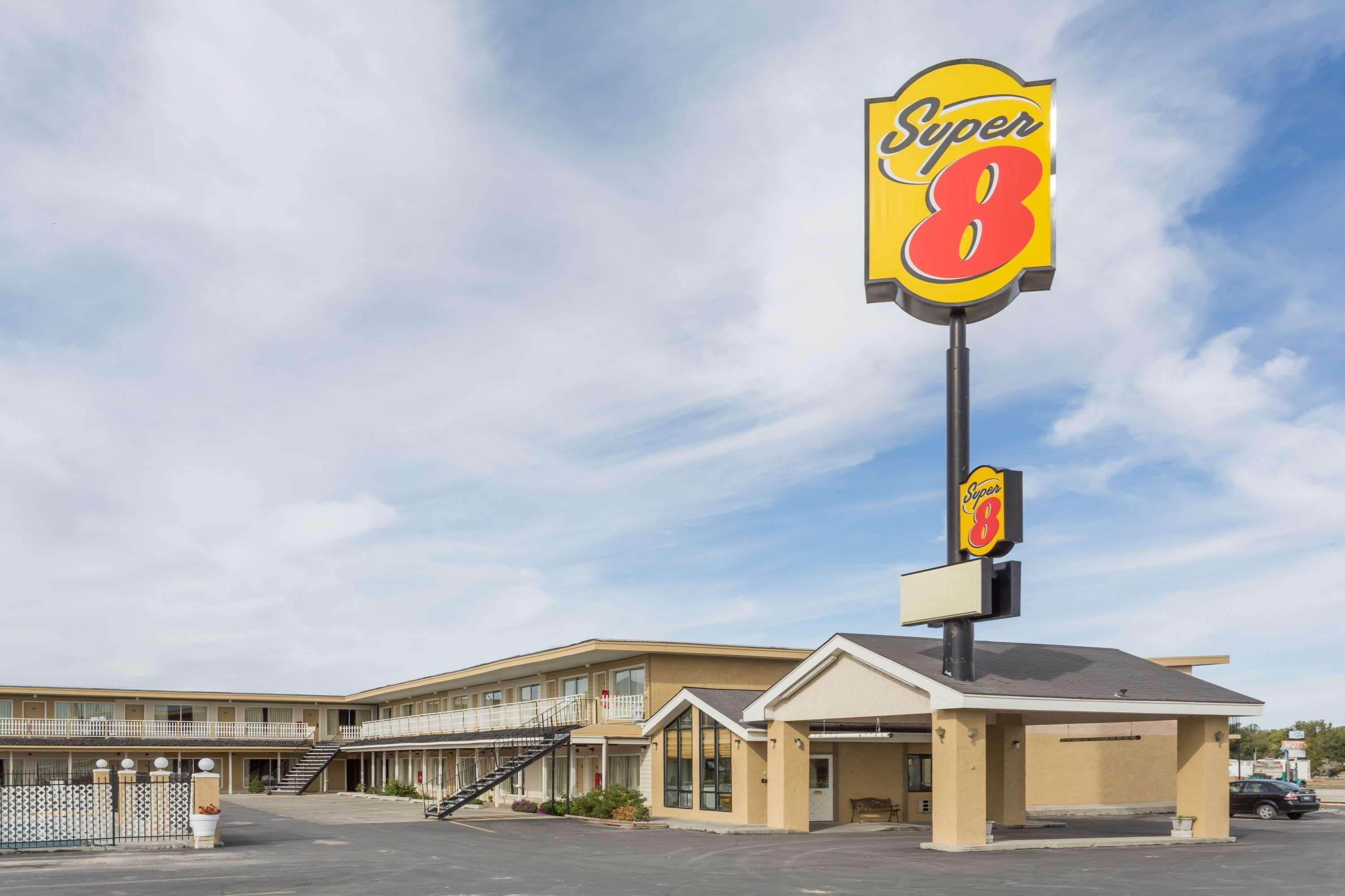 Super 8 By Wyndham Wells Hotel Kültér fotó