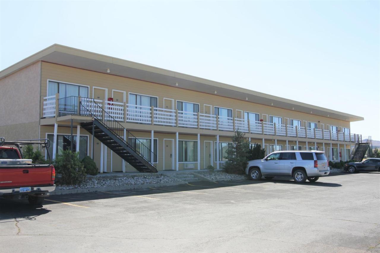 Super 8 By Wyndham Wells Hotel Kültér fotó